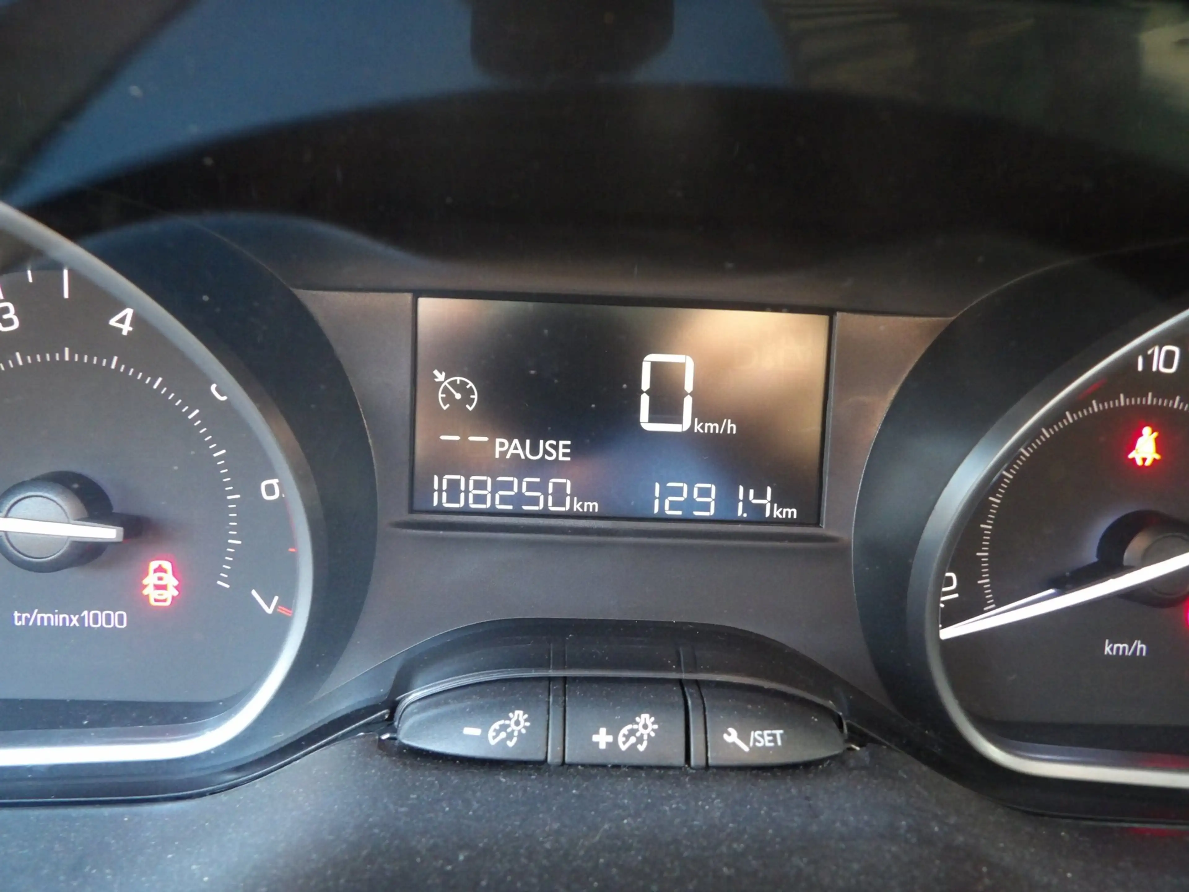 Peugeot 208 1.2 PureTech Blue Lion NAVI-CRUISE-TREKHAAK-BOVAG — photo 16
