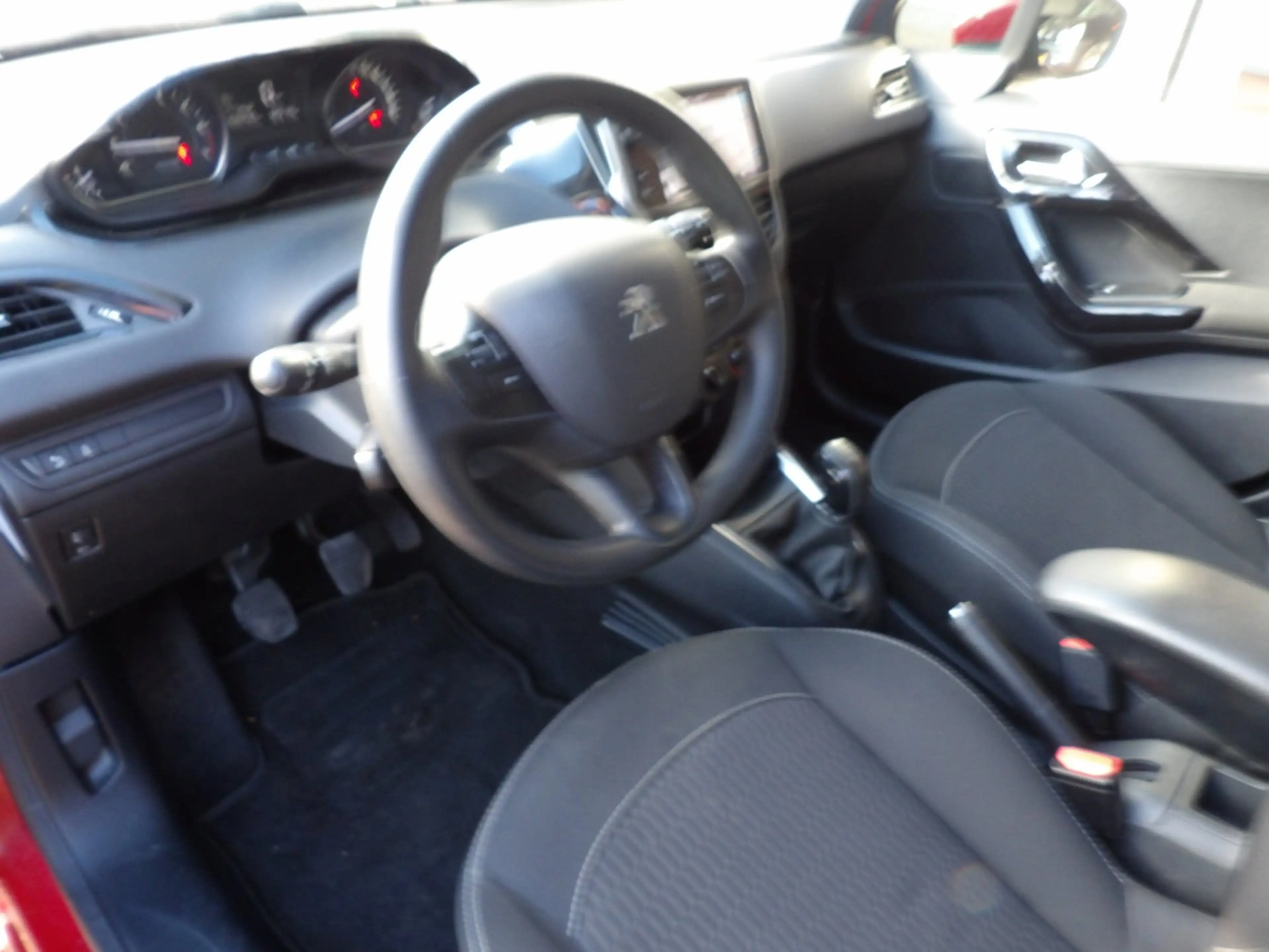 Peugeot 208 1.2 PureTech Blue Lion NAVI-CRUISE-TREKHAAK-BOVAG — photo 17