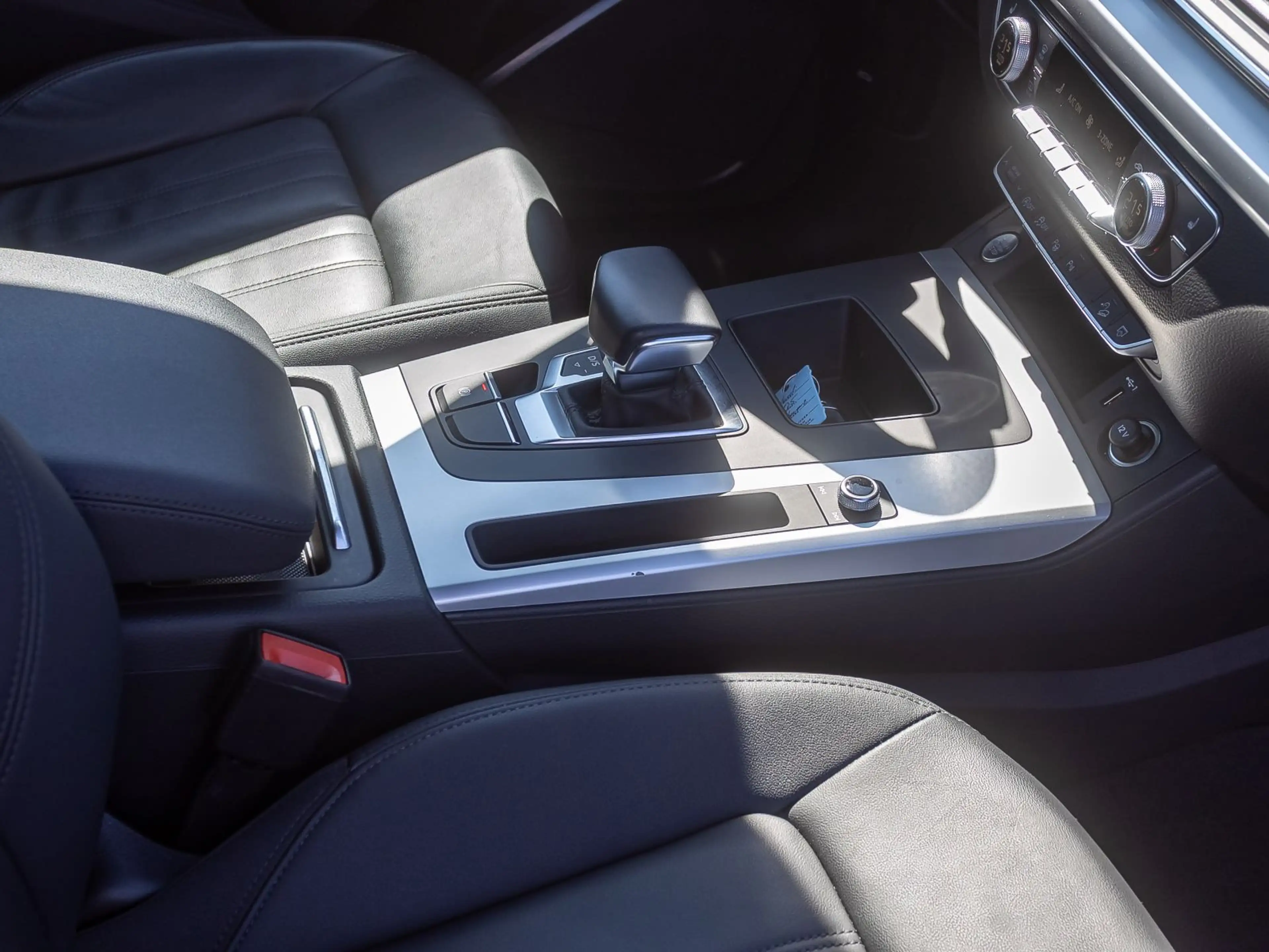 Audi Q5 advanced 40TDI qu. Stronic LED AHK — photo 28