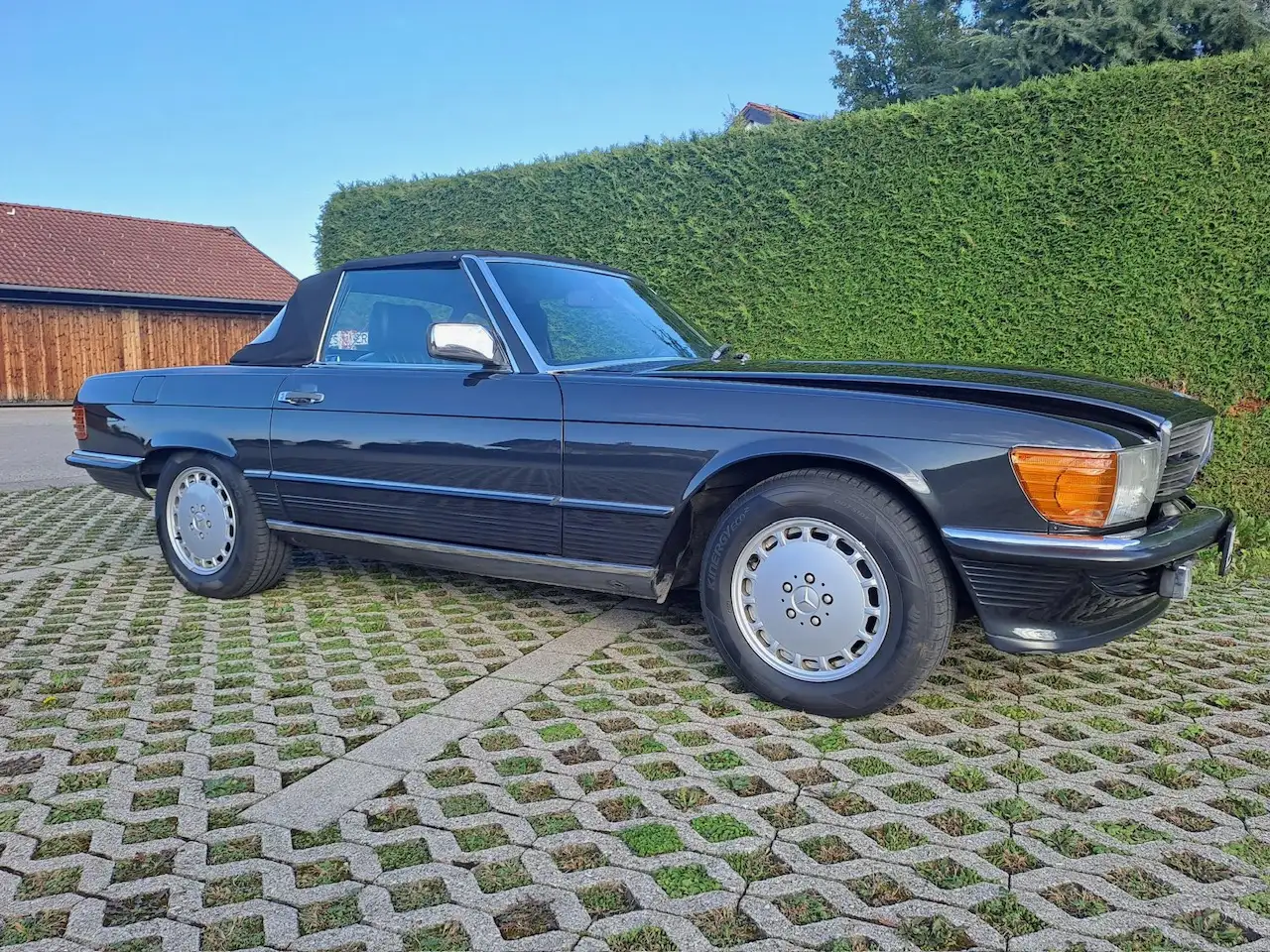 Mercedes-Benz SL 300 R 107, foto 1