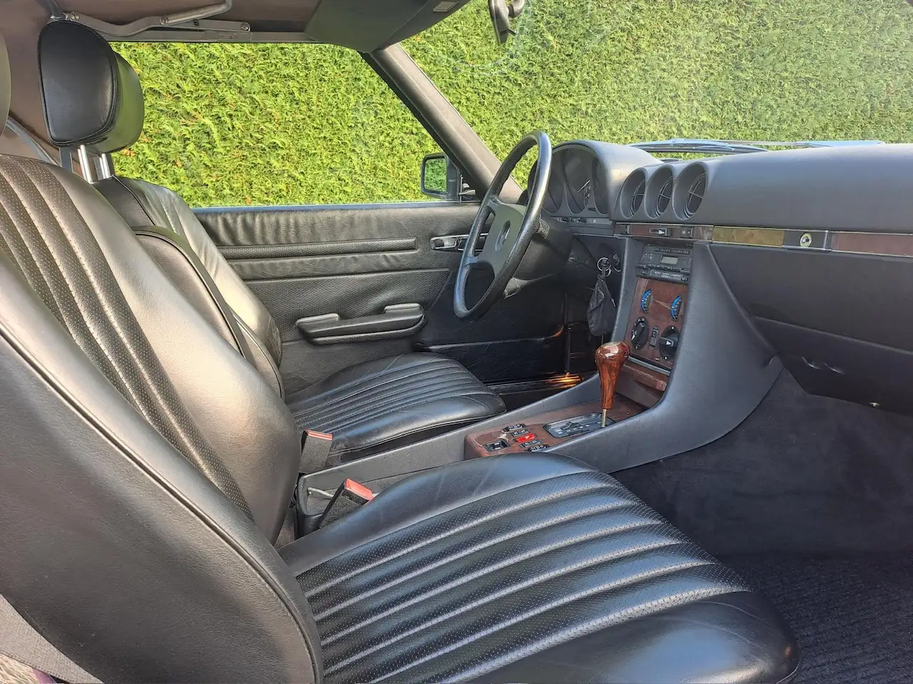 Mercedes-Benz SL 300 R 107, foto 4