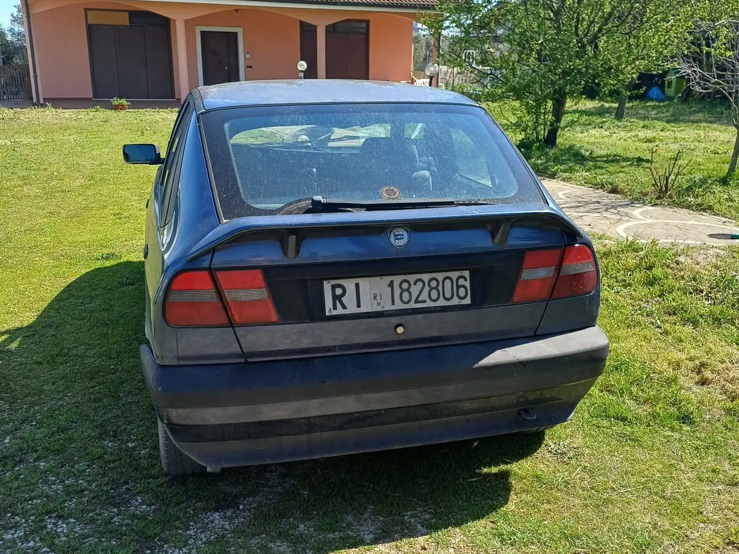 Lancia Delta Azul - 1