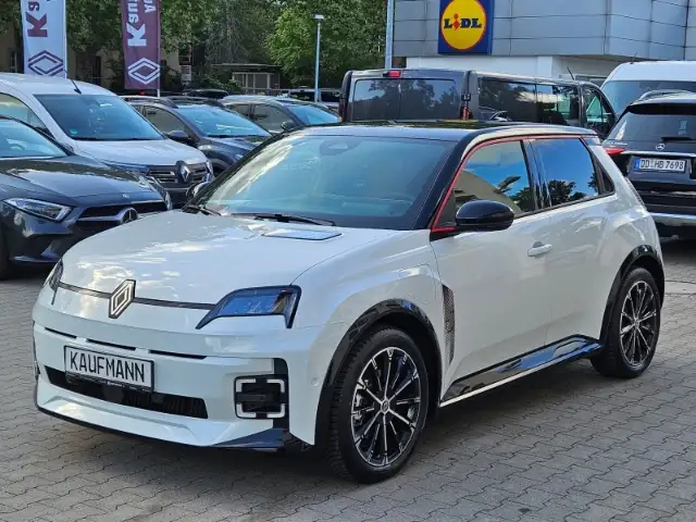 Renault R 5 Electric 120 Urban Range Iconic Five