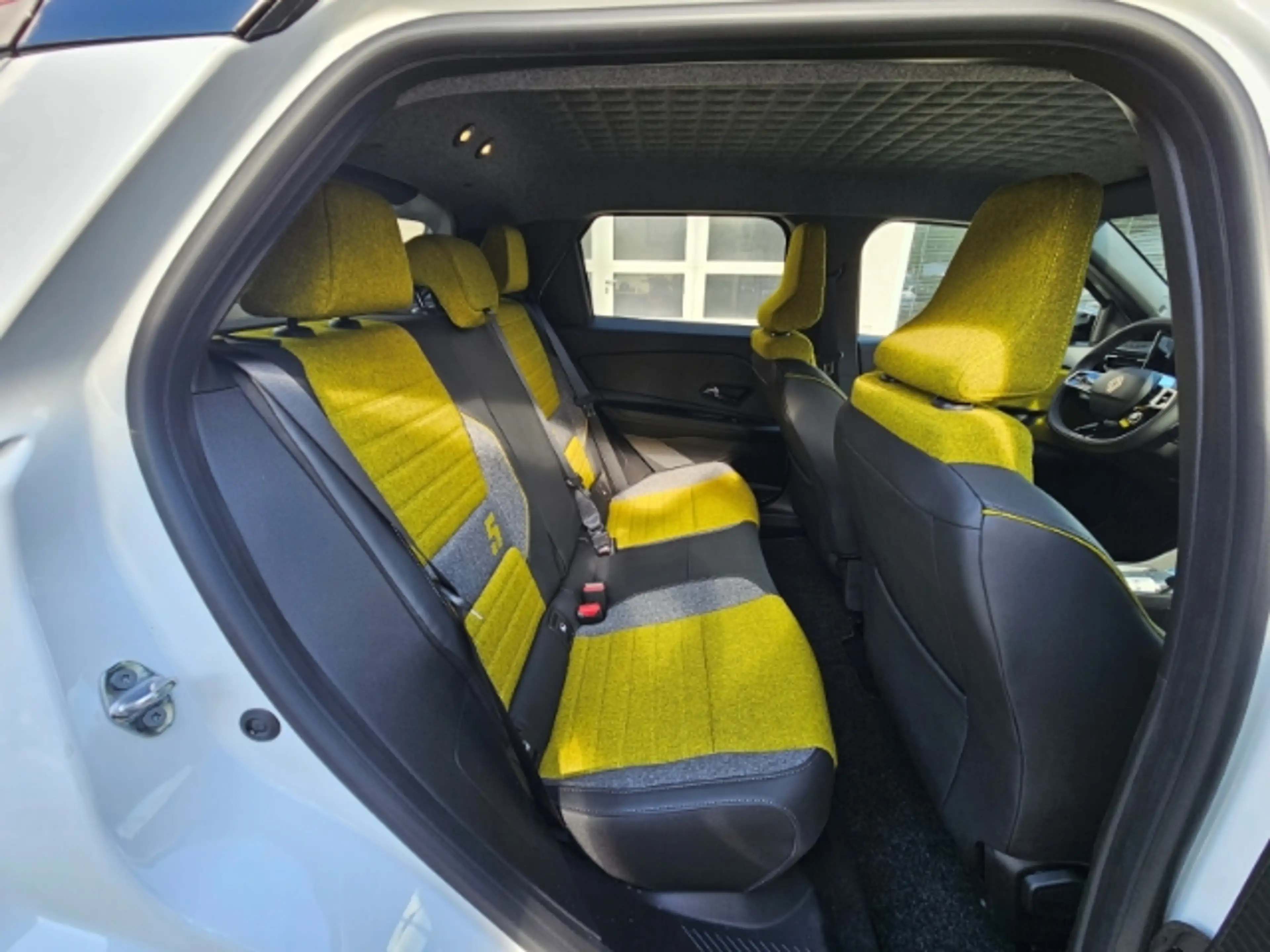 Renault R 5 Electric 120 Urban Range Iconic Five — photo 11