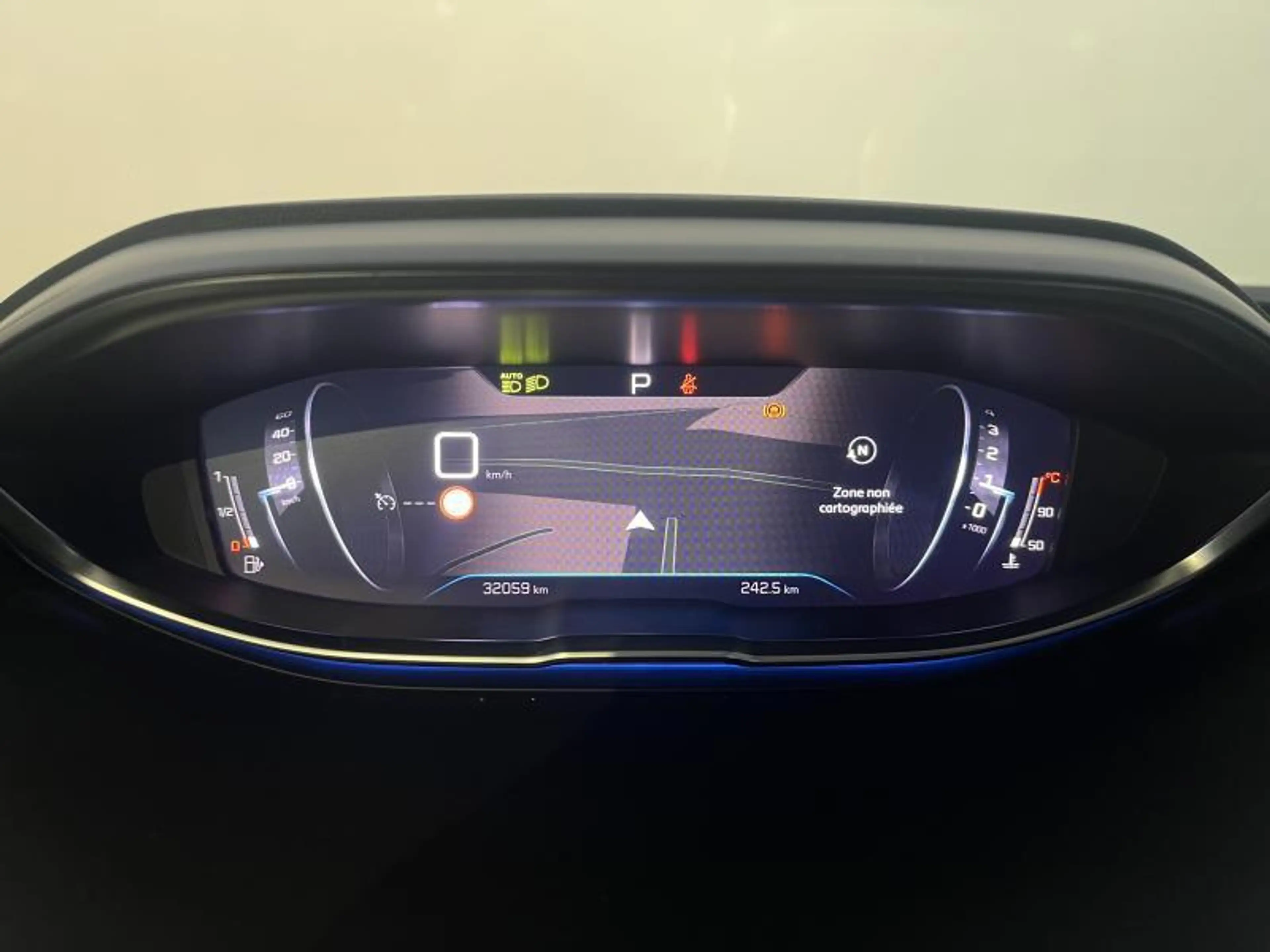 Peugeot 3008 ALLUREPACK — photo 8