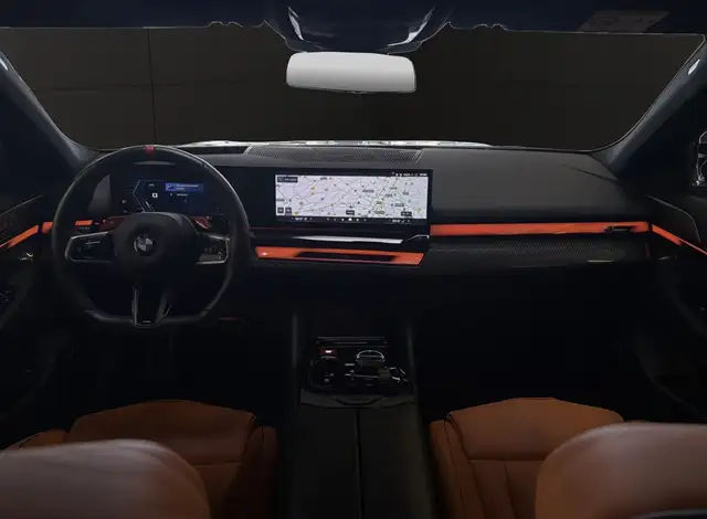 BMW M5 view 5