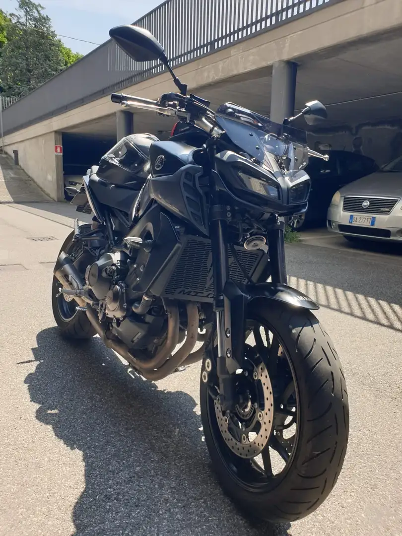 Yamaha MT-09 - 1