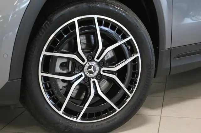 Mercedes-Benz Eqa view 11