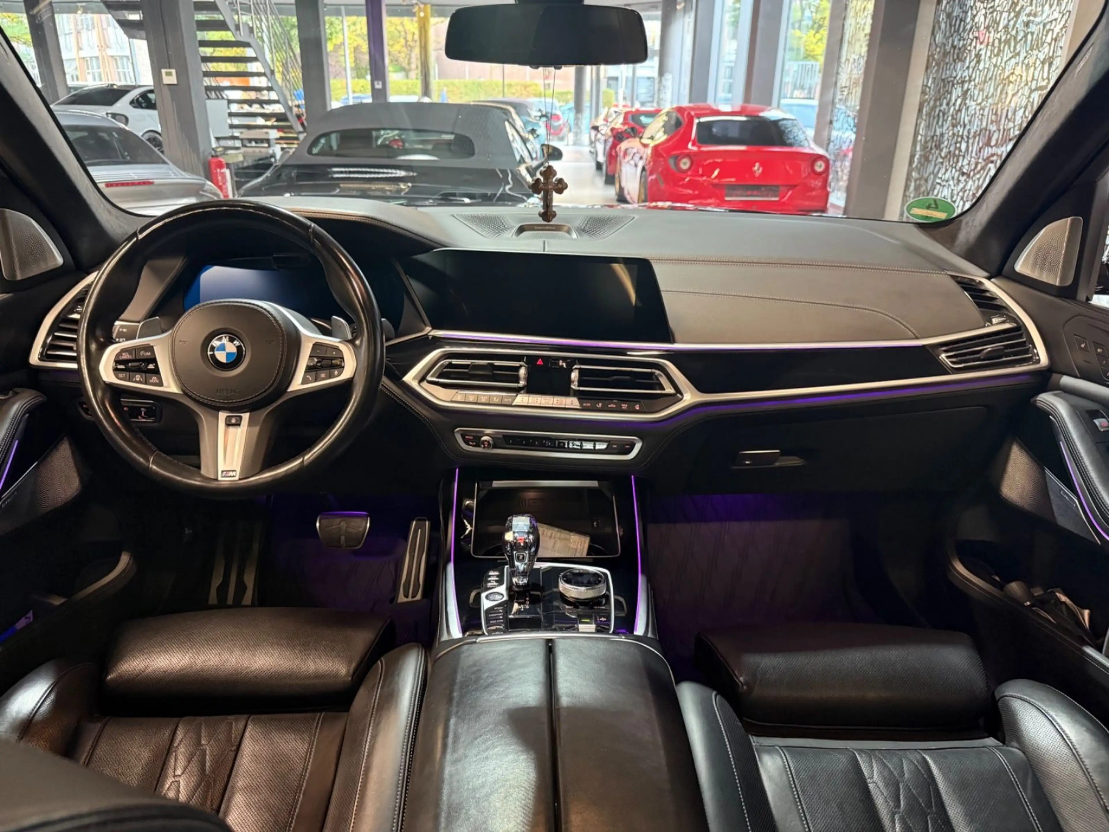 BMW X7 M i LASER~PANORAMA~HEADUP~MASSAGE~B&W~AHK~ — photo 14