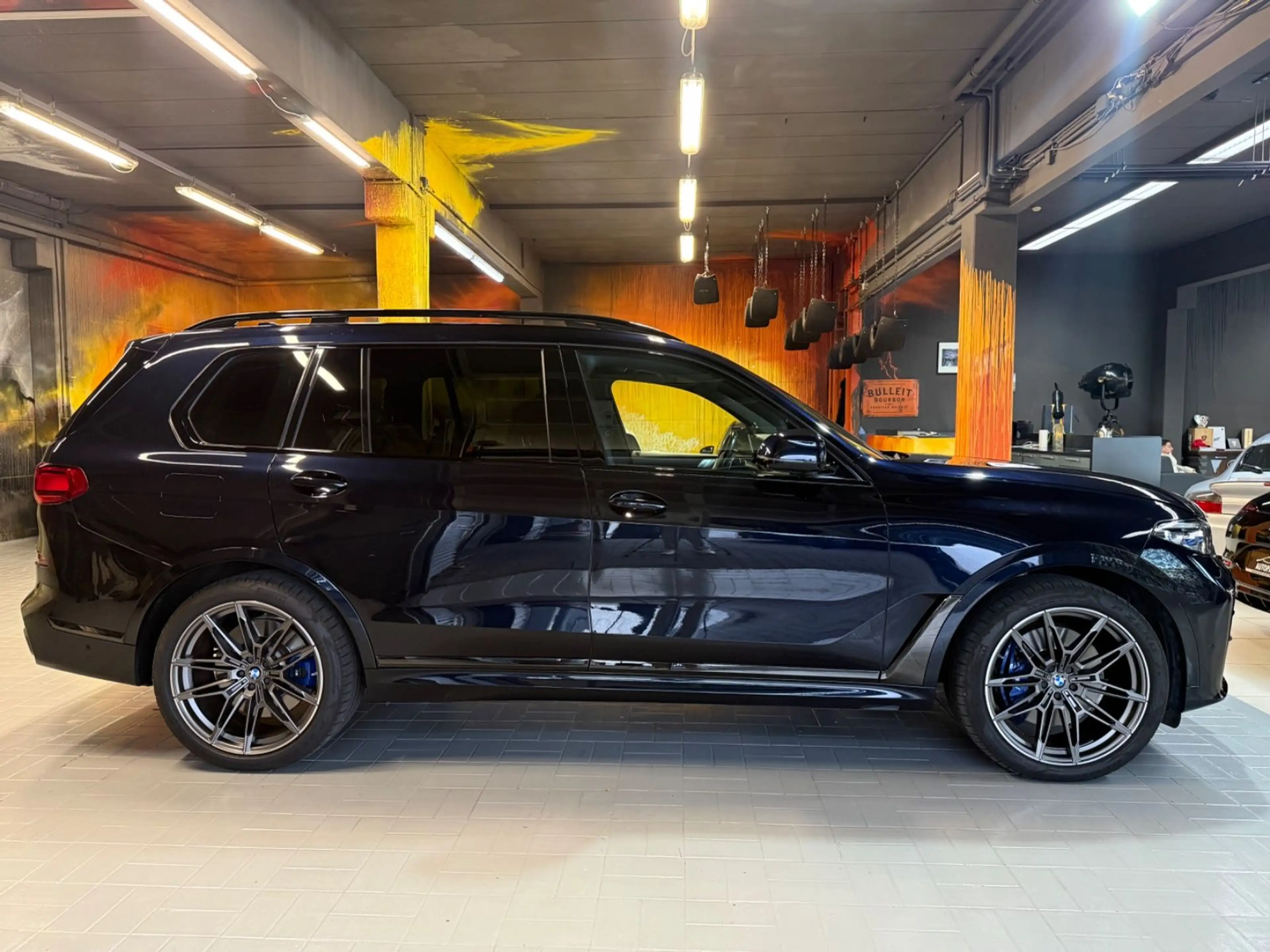 BMW X7 M i LASER~PANORAMA~HEADUP~MASSAGE~B&W~AHK~ — photo 7