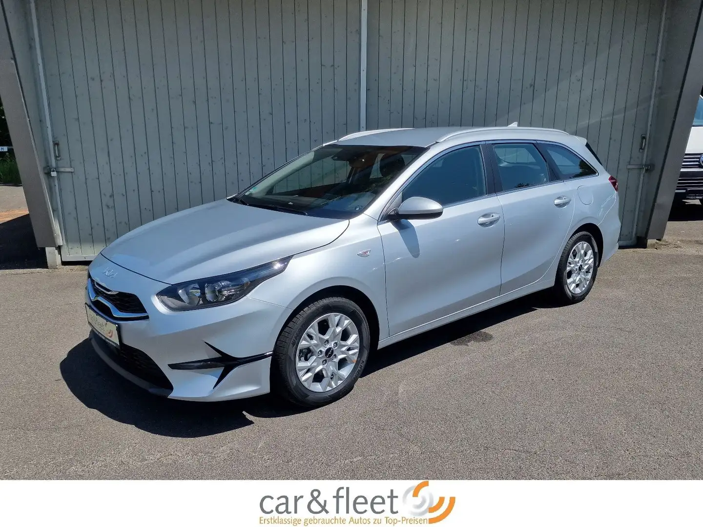 Kia Ceed SW / cee'd SW cee'd SW Vision Navi SiHz PDC RFK ACC DAB Silber - 1