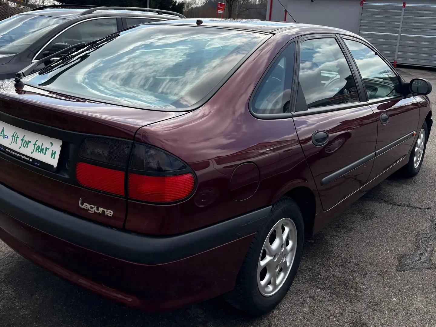 Renault Laguna 2.0 RT Rot - 2