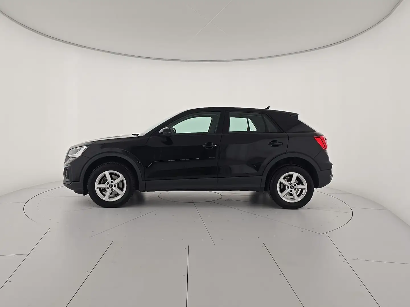 Audi Q2 30 TDI S tronic Business Nero - 2