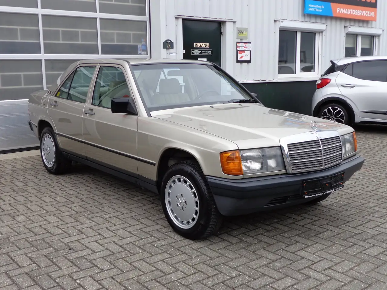 Mercedes-Benz 190 2.0 E Belastingvrij zeer nette auto, foto 5