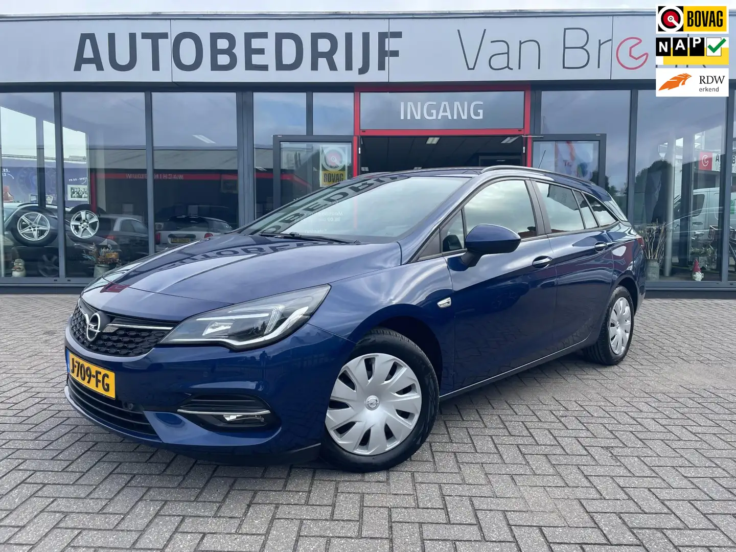 Opel Astra Sports Tourer 1.2 Business Edition | Camera | DAB Blauw - 1
