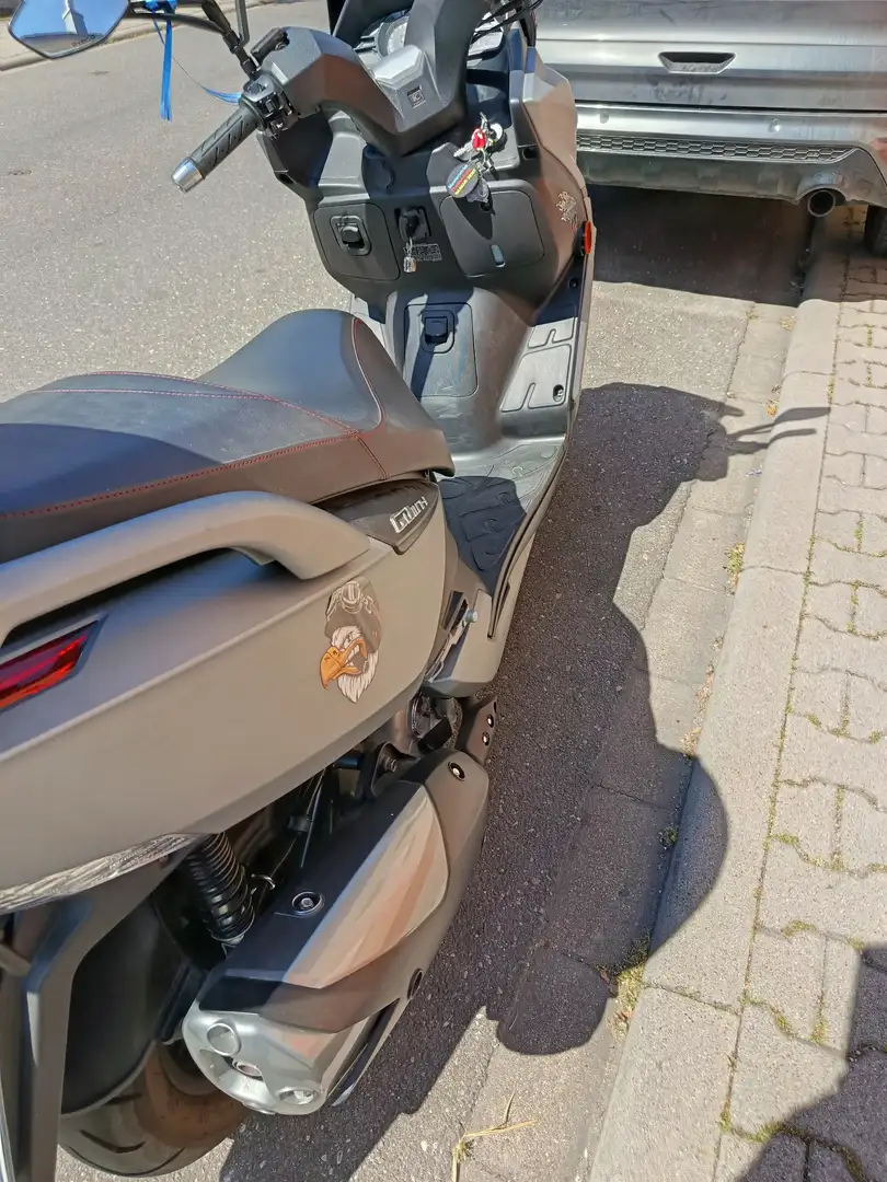 Kymco Grand Dink 300 srebrna - 1