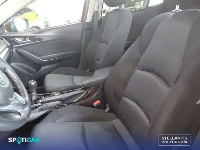 Mazda Mazda3 view 9