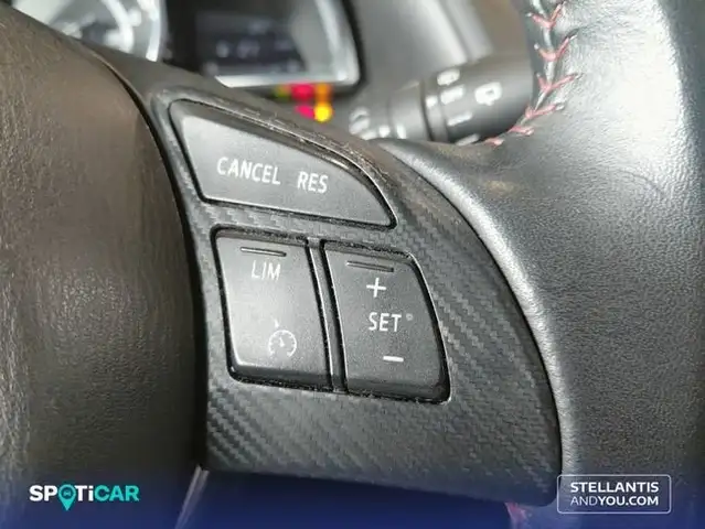 Mazda Mazda3 view 21
