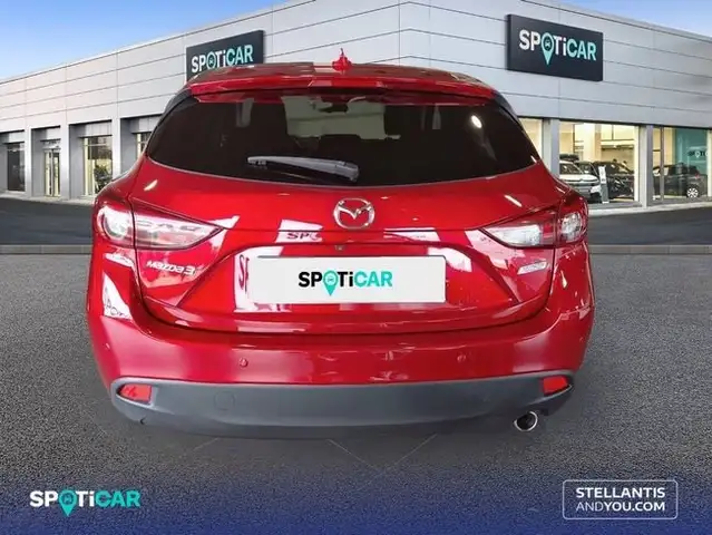 Mazda Mazda3 view 7