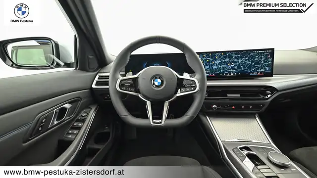 BMW 3 Series view 9
