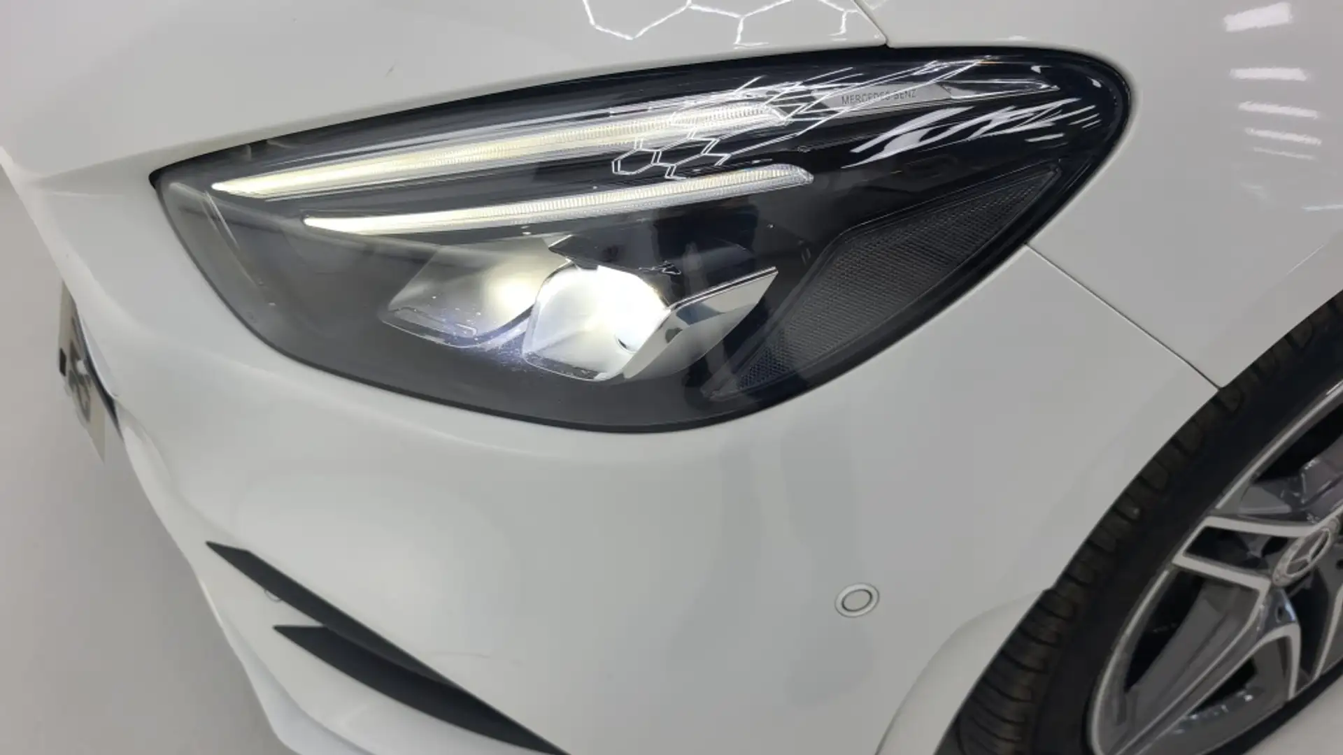 Mercedes-Benz B 200 7G-DCT Blanco - 2