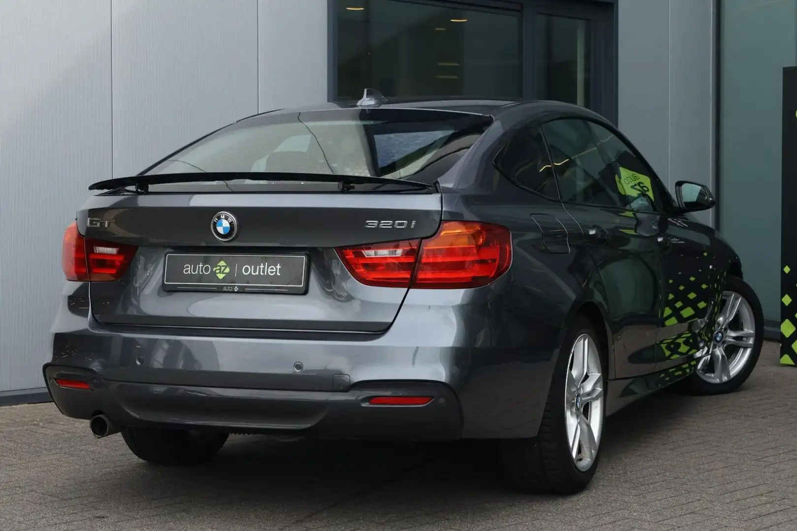 BMW 320 3-serie 320i M Sport Edition Gris - 2