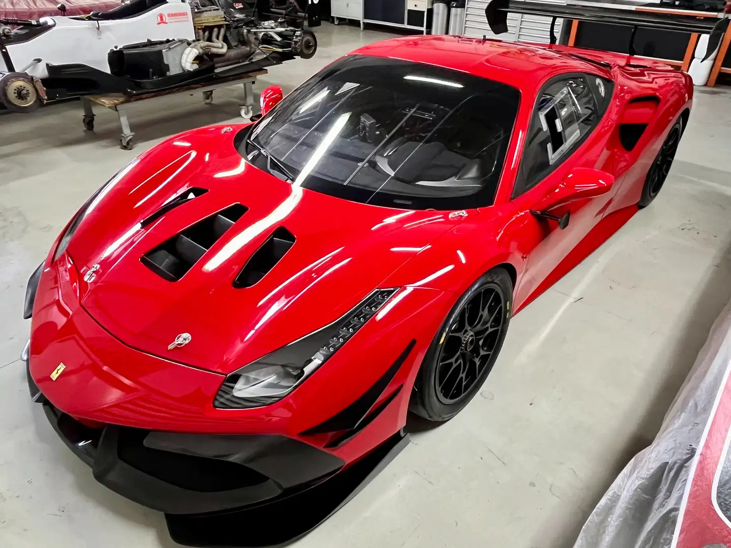Ferrari 488 Challenge Evo 2021 6350km Rosso - 1