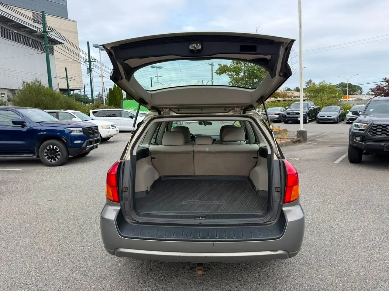 Subaru OUTBACK снимка Subaru OUTBACK