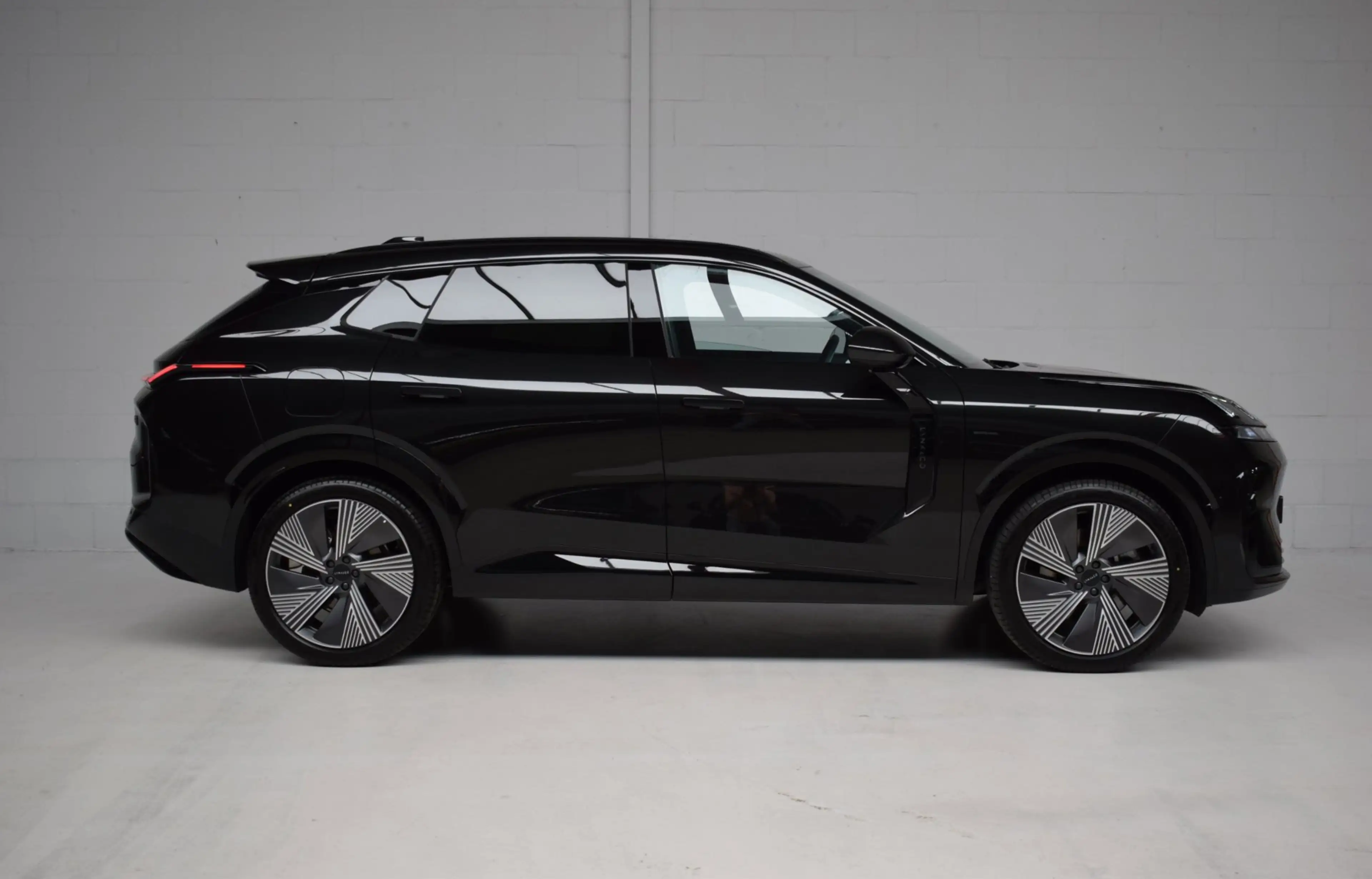 Lynk & Co 08 1.5 More PHEV 200KM RANGE / NIEUW / PANORAMADAK / — photo 21