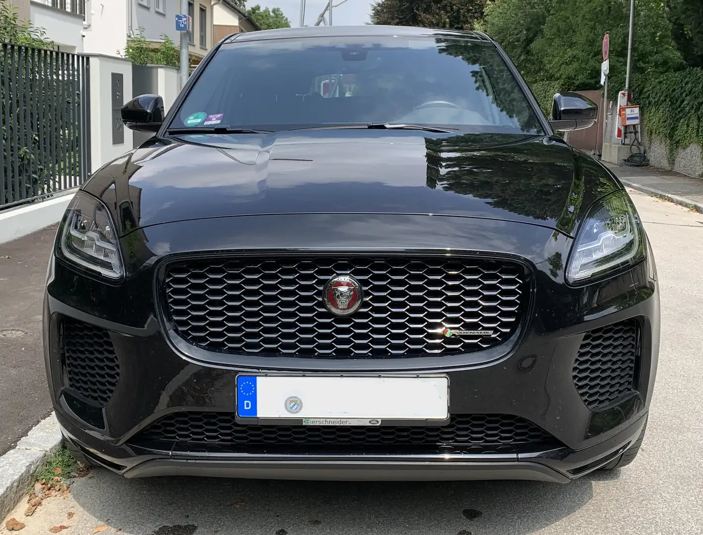 Jaguar E-Pace E-Pace P200 AWD Aut. S Schwarz - 1