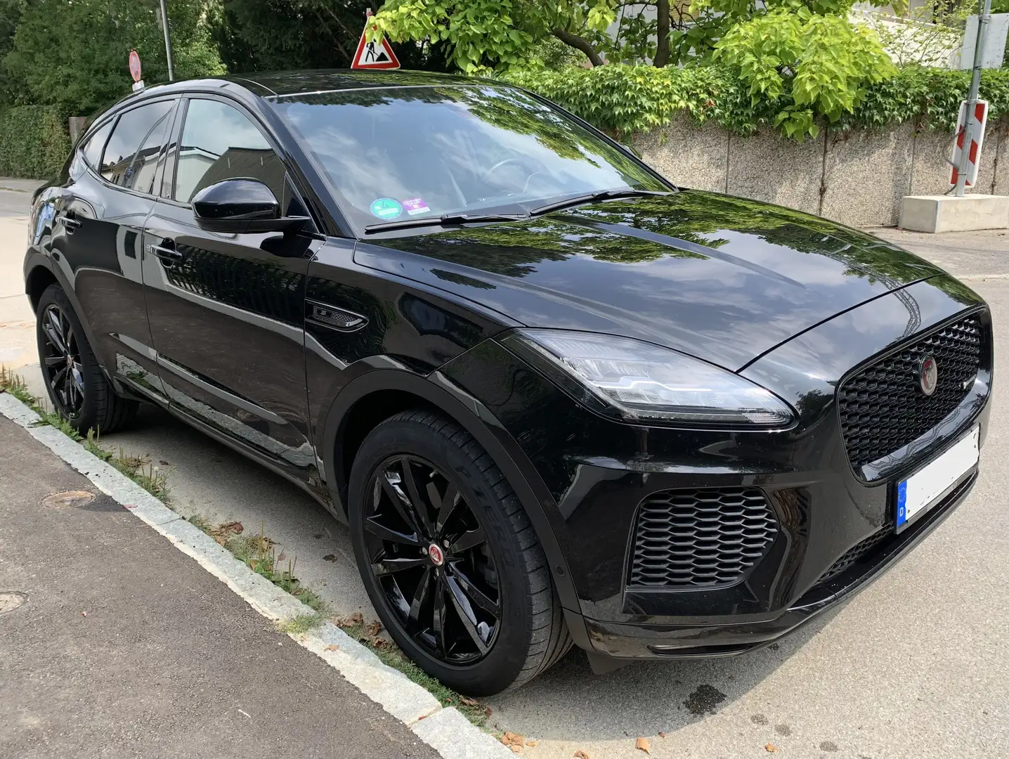 Jaguar E-Pace E-Pace P200 AWD Aut. S Schwarz - 2