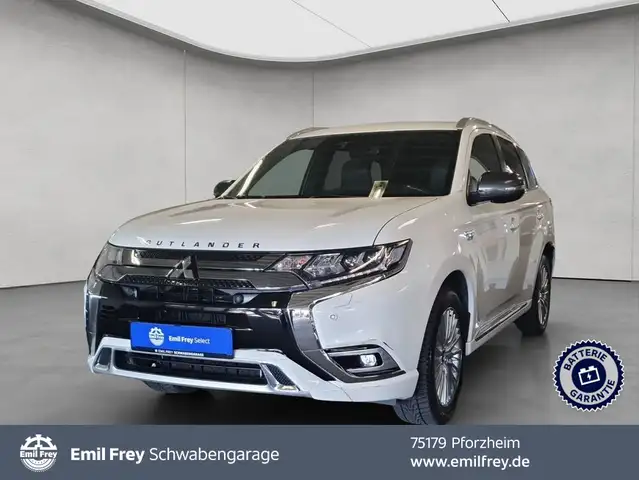 Mitsubishi Outlander Outlander 2.4 4WD Plug-In Hybrid Top