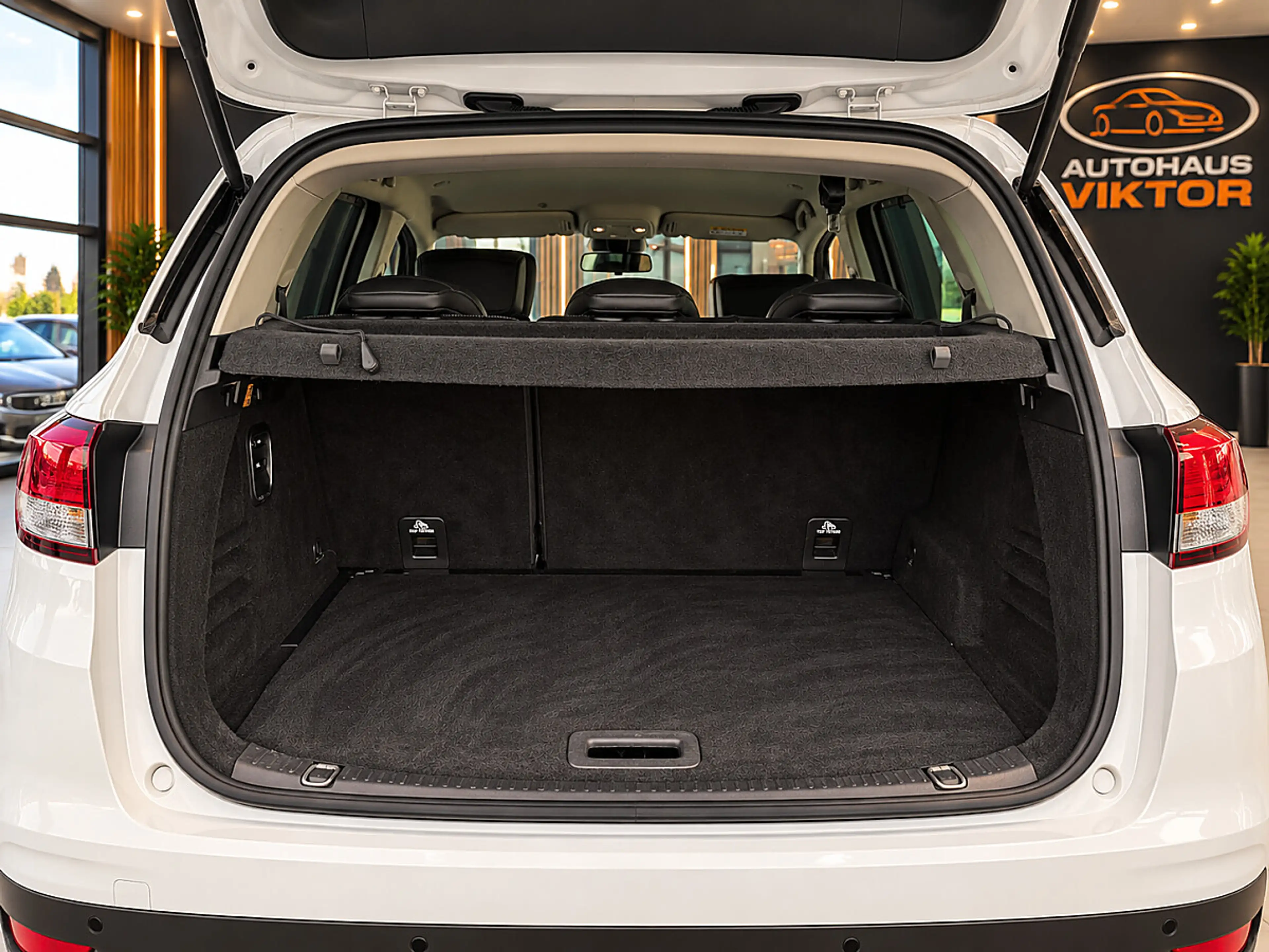 Renault Grand Scenic Grand Scénic Scenic IV 1.6 dCi 160 ENERGY BOSE ... — photo 8