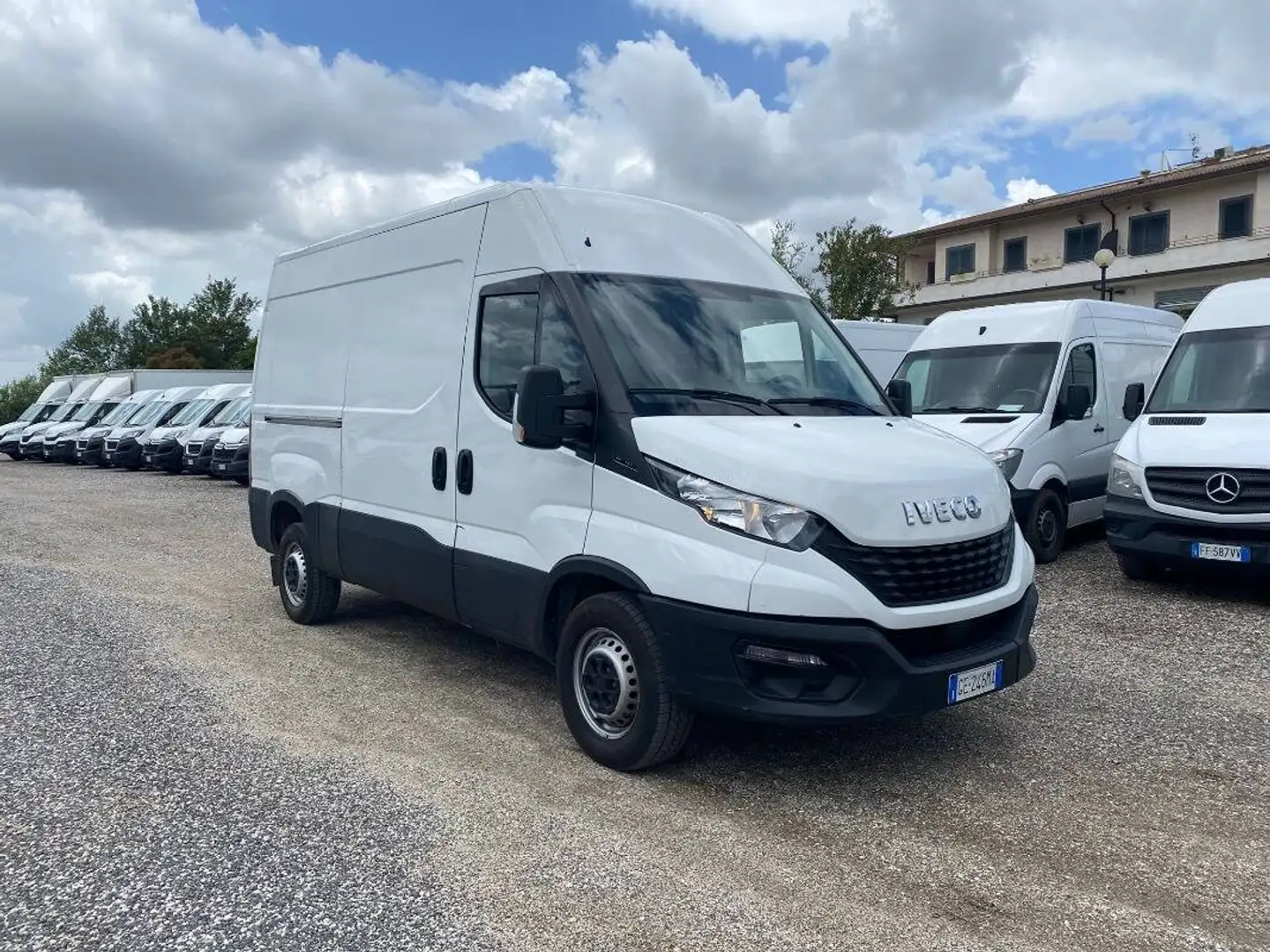 Iveco Daily 35 S12 V H2 3520 E6d-temp +iva Blanc - 1