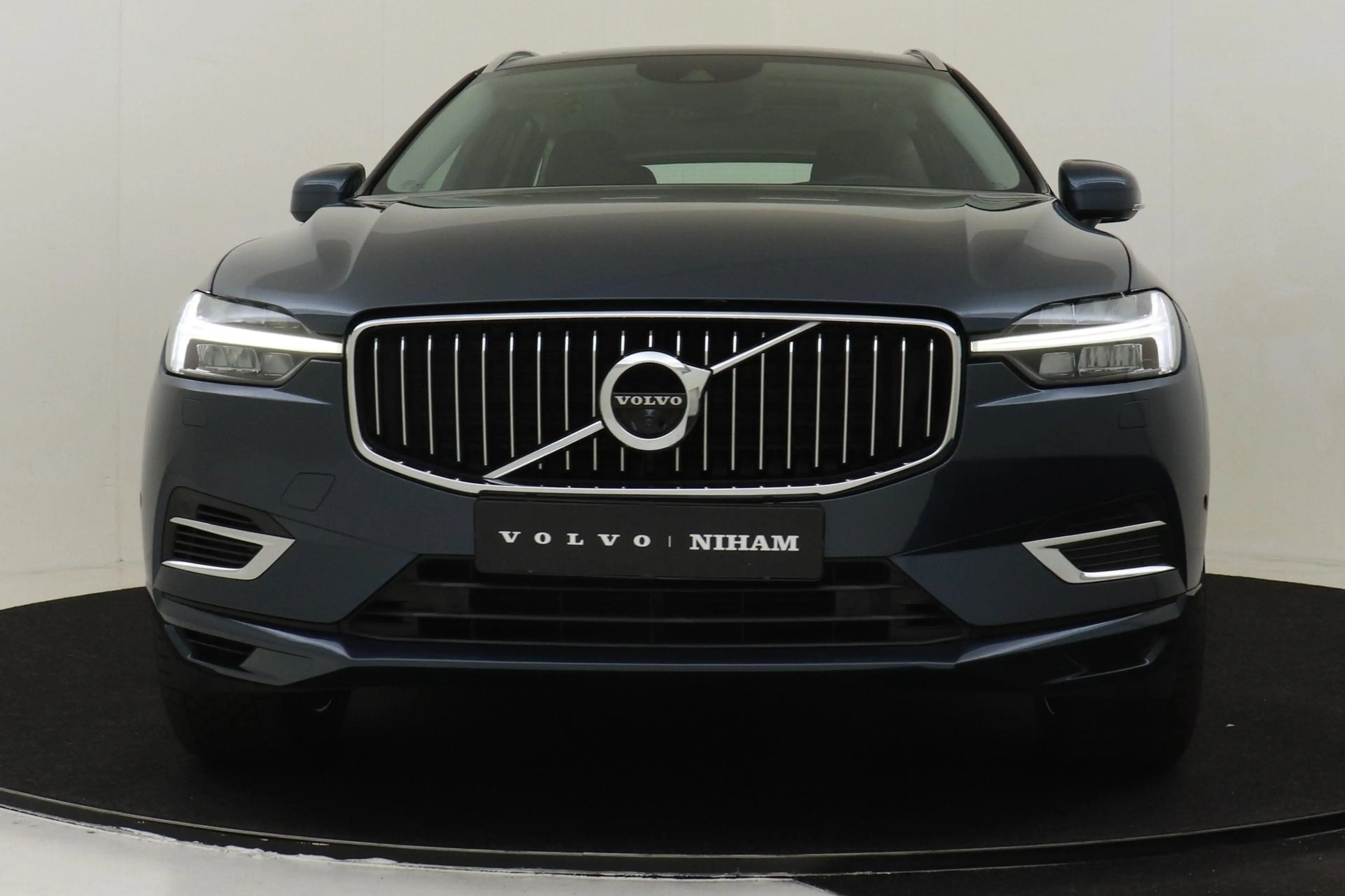 Volvo XC60 T6 RECHARGE AWD INSCRIPTION -PANO.DAK|HARMAN/KARDO — photo 9