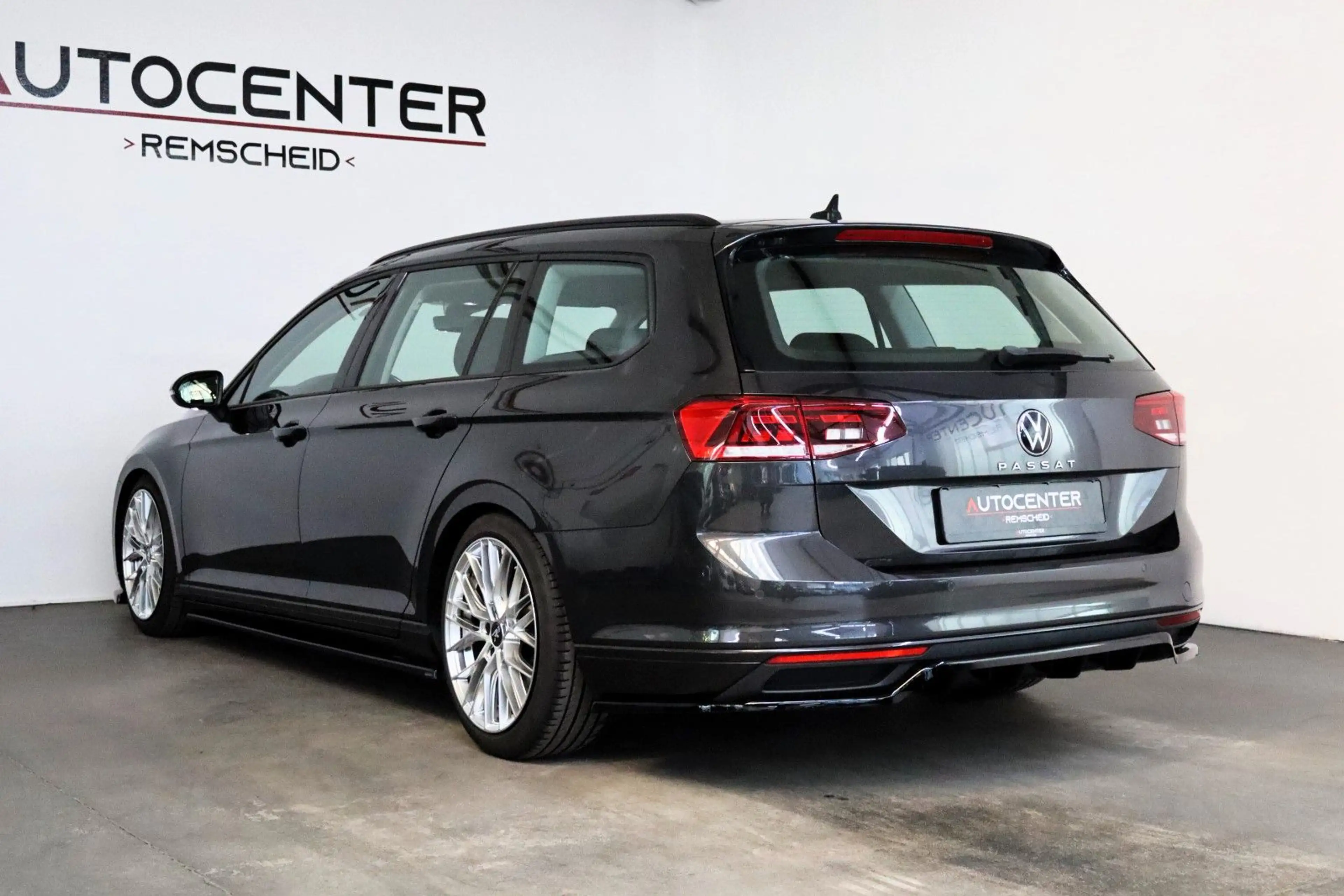 Volkswagen Passat Variant 2,0 TDI Conceptline DAB CarPlay — photo 4