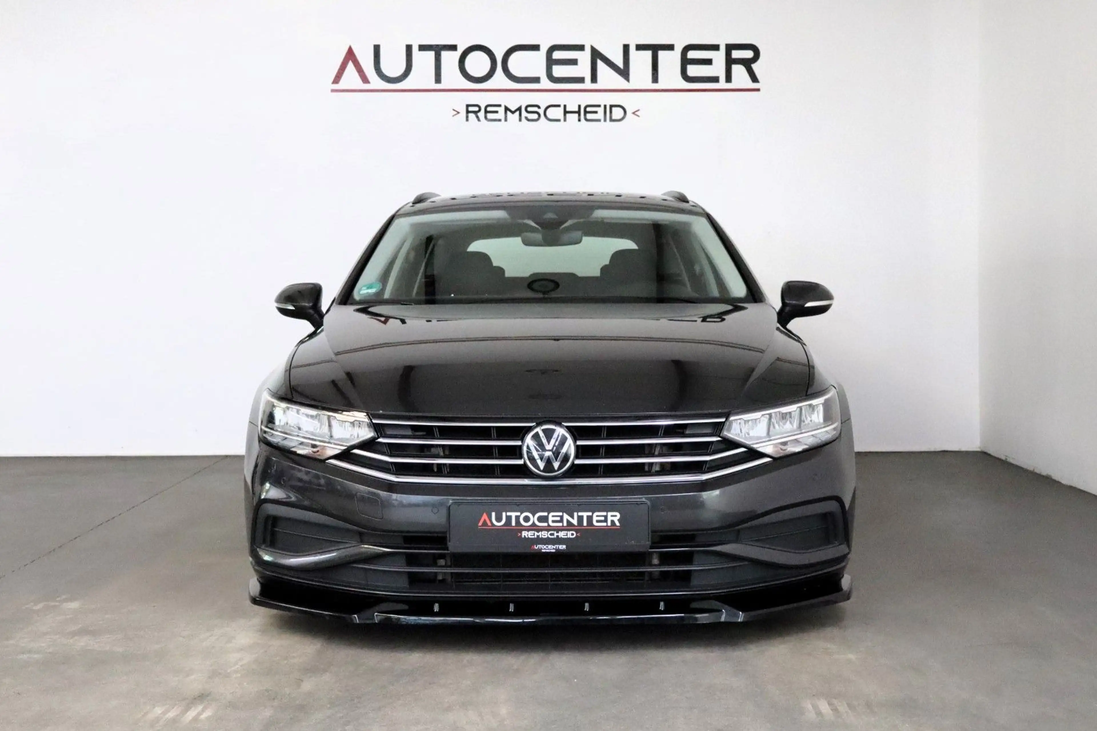 Volkswagen Passat Variant 2,0 TDI Conceptline DAB CarPlay — photo 2