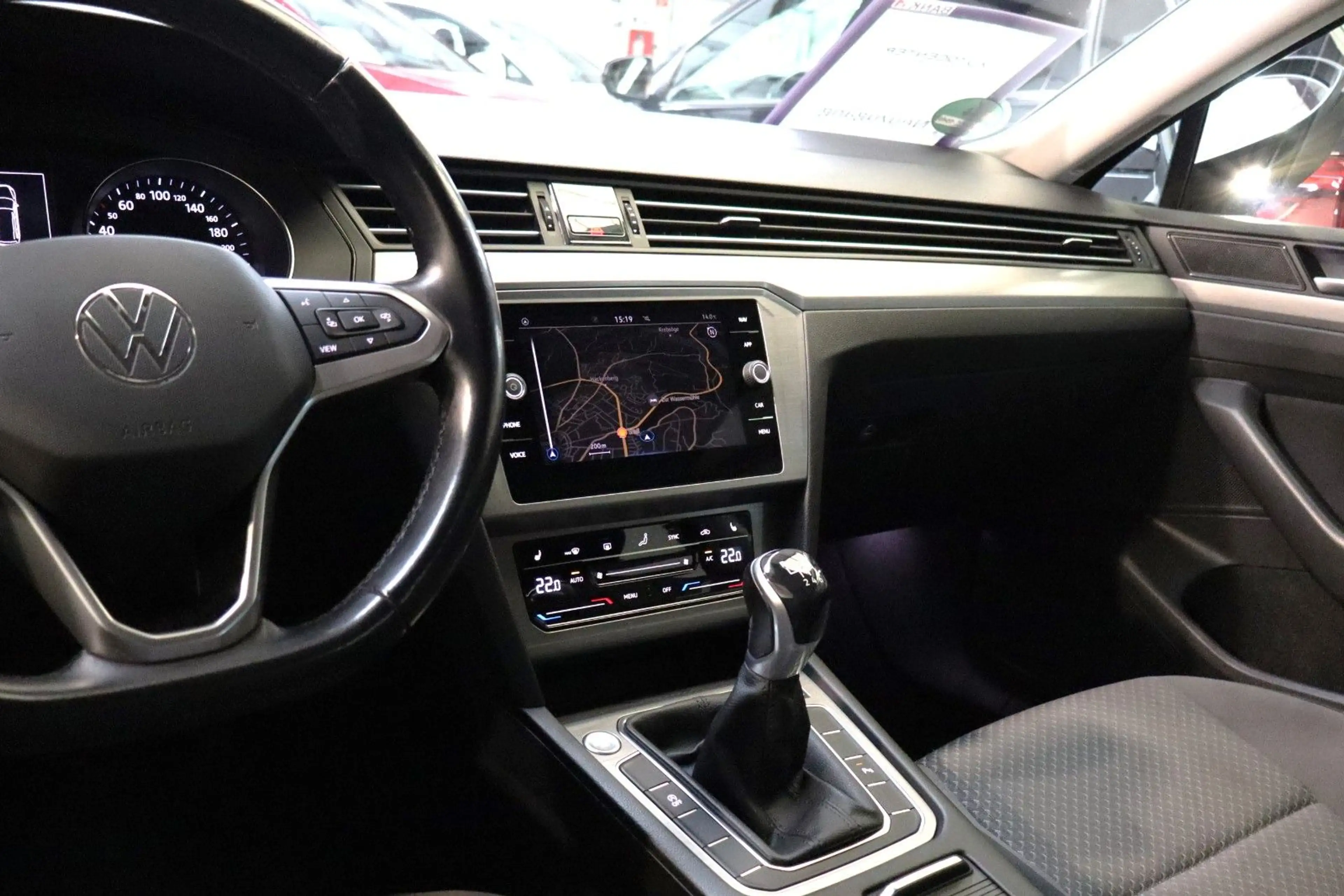 Volkswagen Passat Variant 2,0 TDI Conceptline DAB CarPlay — photo 8