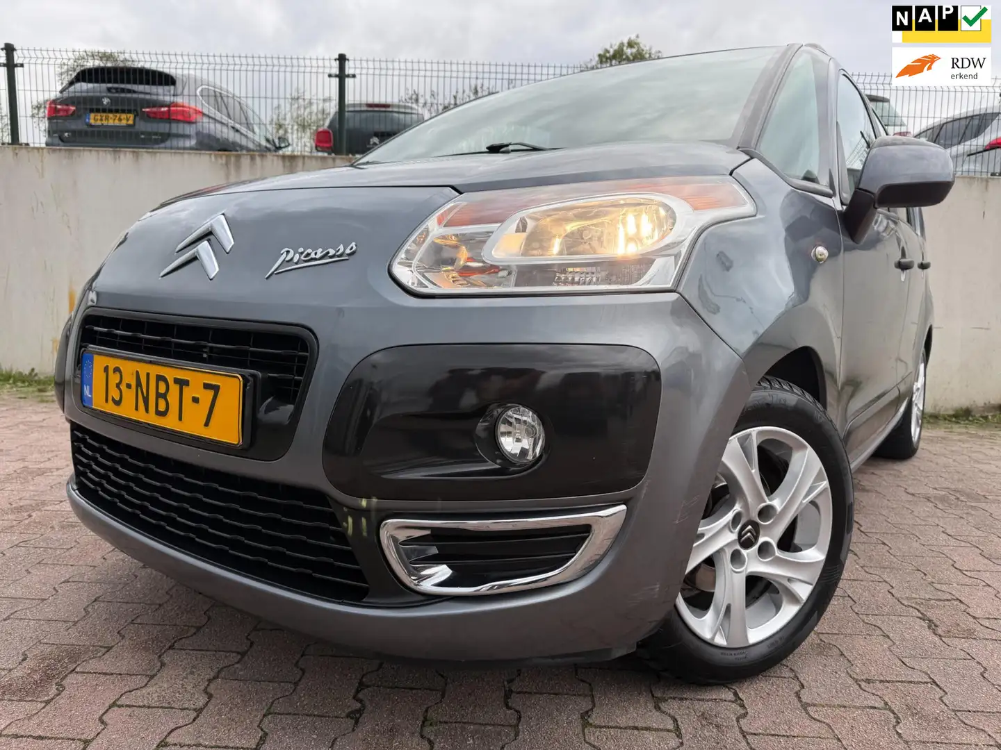 Citroen C3 Picasso 1.6 VTi Aura/AIRCO/CRUISE/PDC/APK 08-2026/NAP/TREK Grau - 1