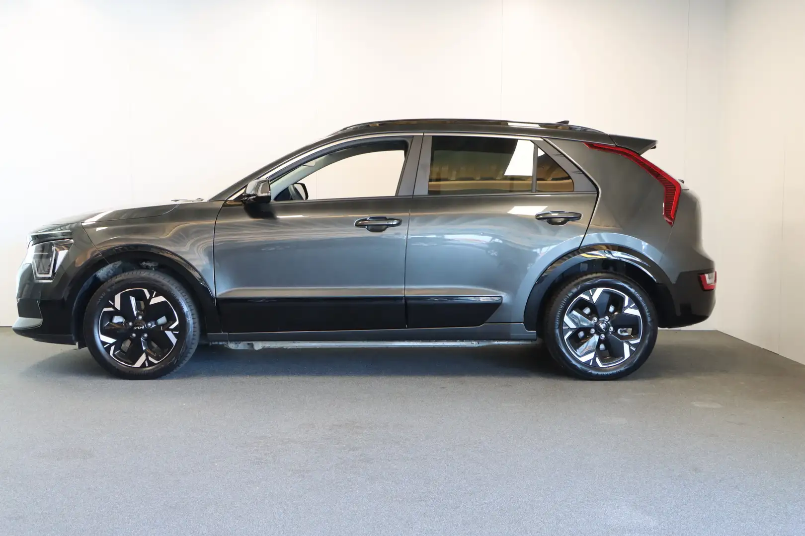 Kia e-Niro EV Edition Advanced 64.8 kWh Grijs - 2