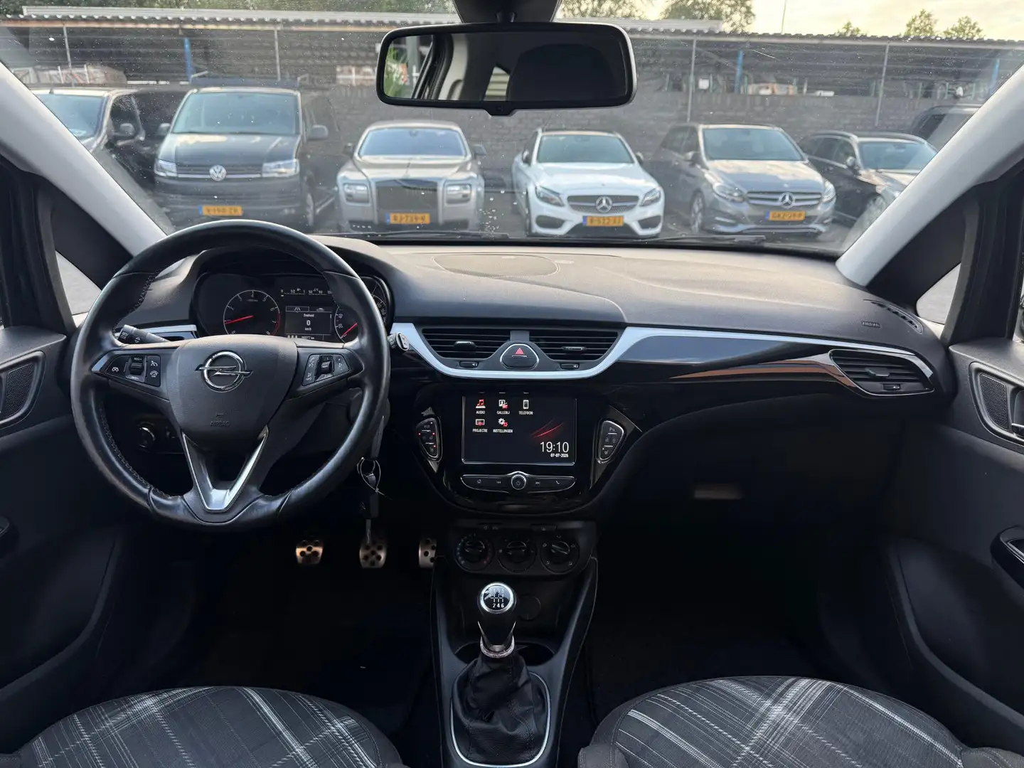 Opel Corsa 1.0 Turbo Color Edition Clima Cruise CarPlay Zwart - 2