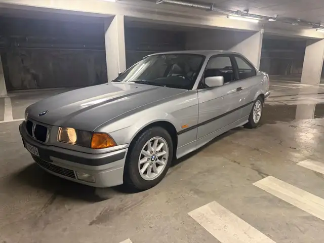 BMW 328 E36 328i