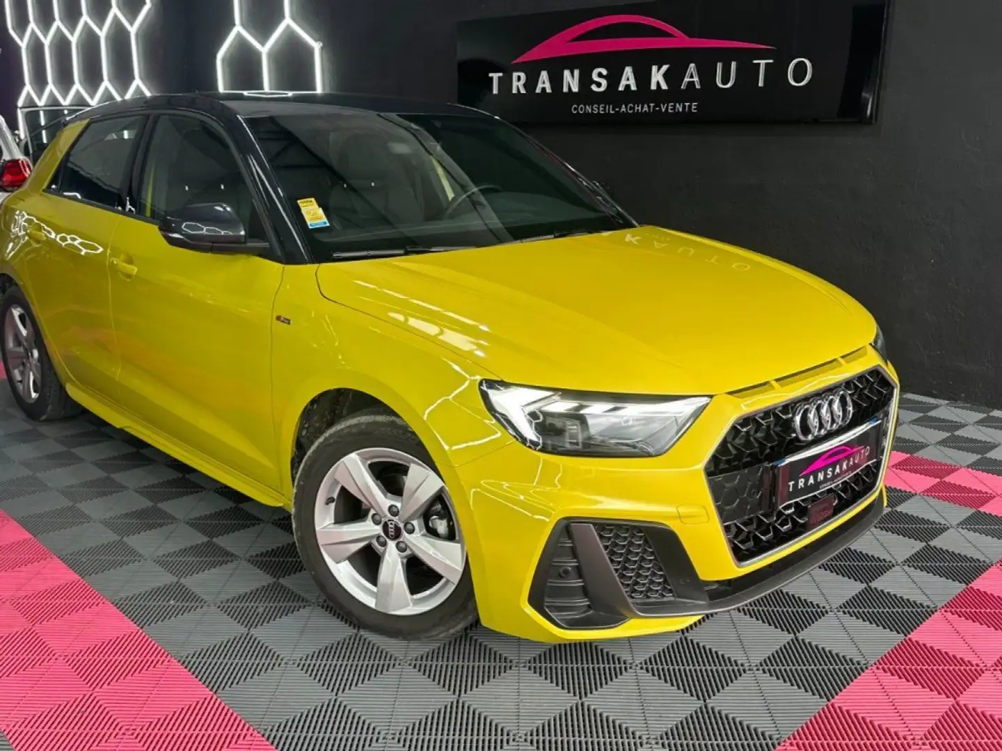 Audi A1 S Line 95 ch 25 TFSI S tronic 7 Virtual cockpit ~  Jaune - 1