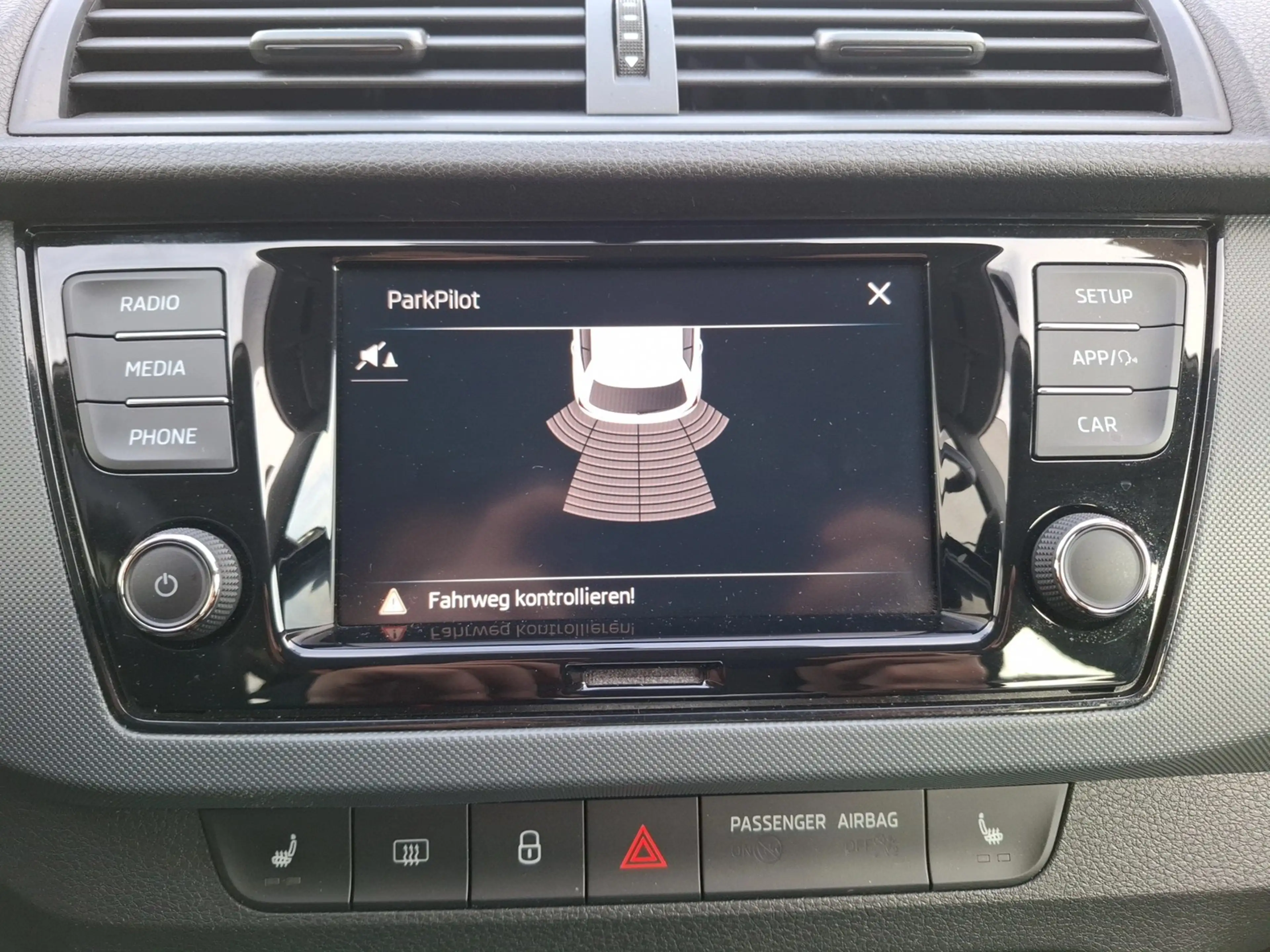 Skoda Fabia 1.0 Cool-Plus Klima DAB PDC SH — photo 14