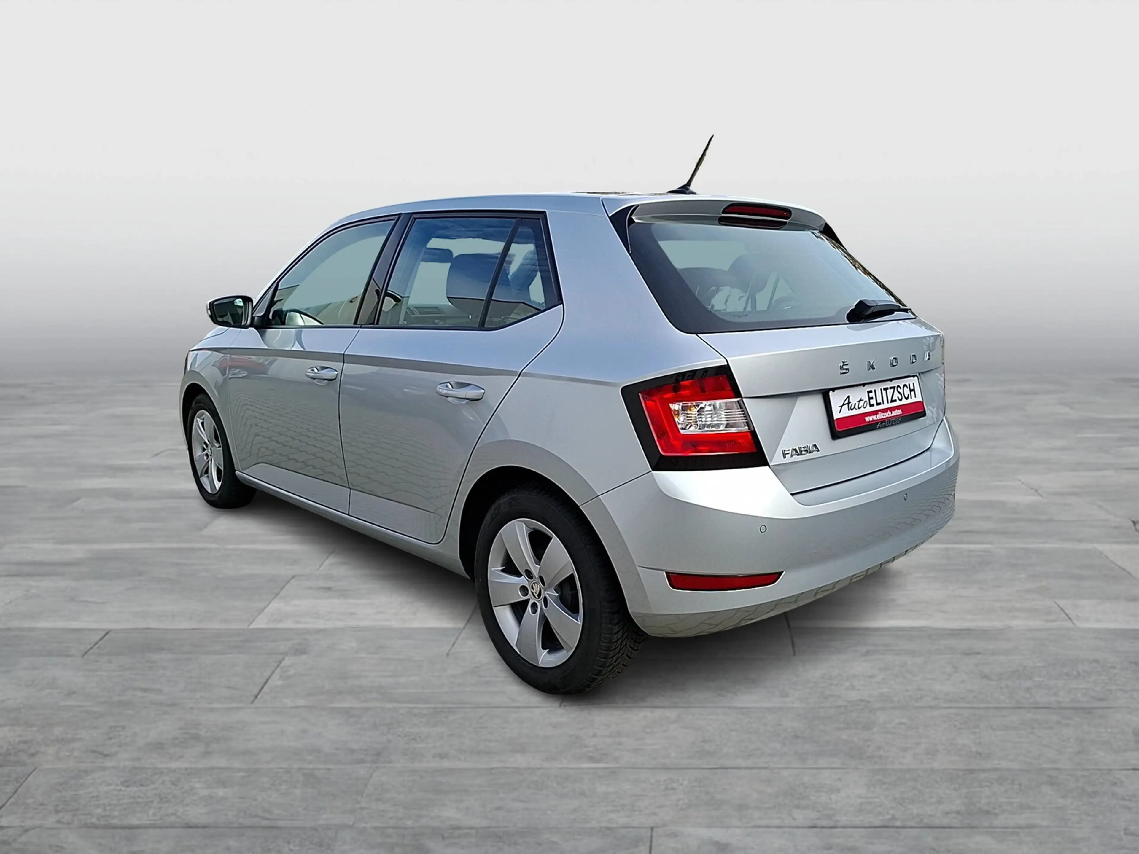 Skoda Fabia 1.0 Cool-Plus Klima DAB PDC SH — photo 3