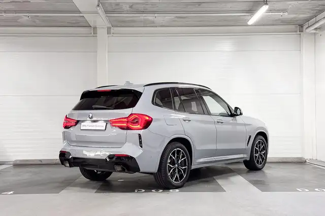 BMW X3 view 6