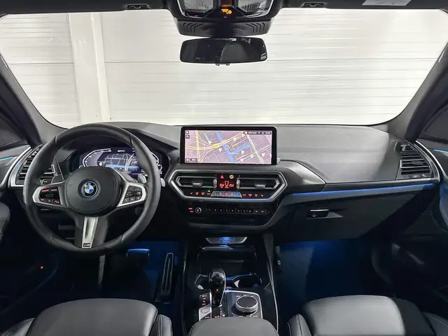 BMW X3 view 10