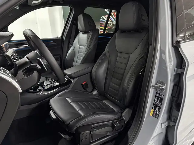 BMW X3 view 9