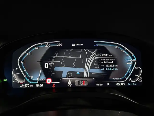 BMW X3 view 12