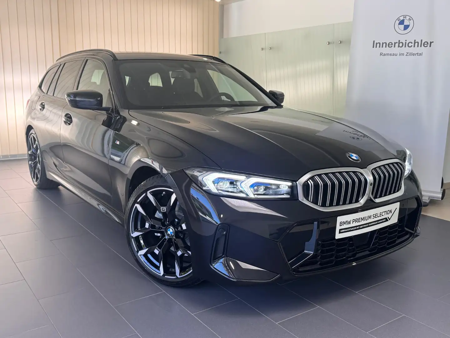 BMW 320 320d xDrive Schwarz - 1